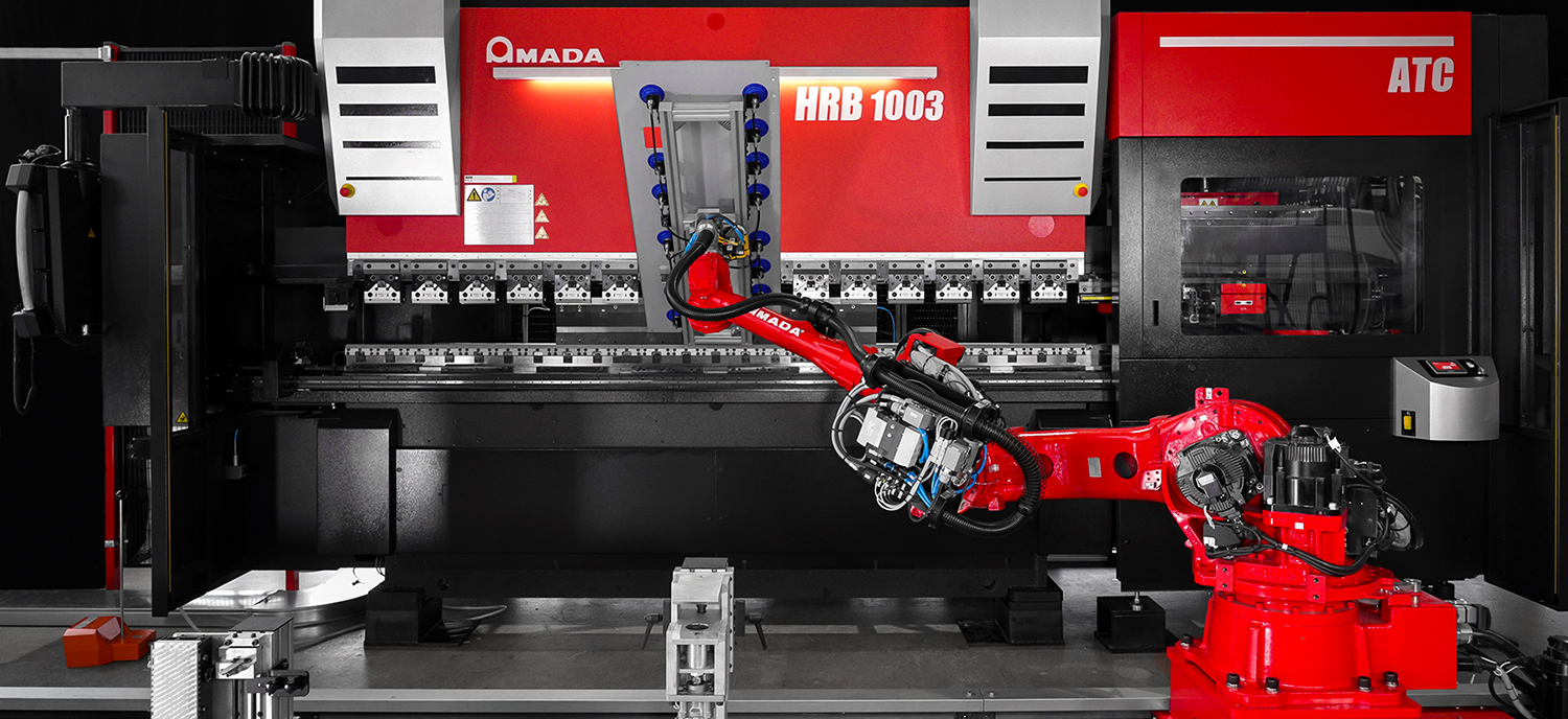 RBR_AMADA_robot-bending-operation